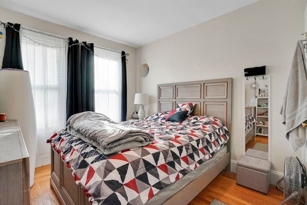 5-7 Corser St, Holyoke MA 01040 photo 18