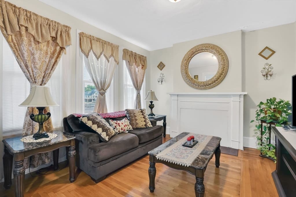 5-7 Corser St, Holyoke MA 01040 photo 8