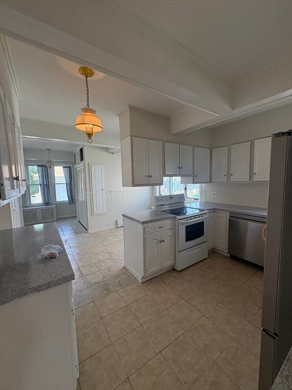 5-7 Corser St, Holyoke MA 01040 photo 25