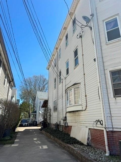 5+ Family - 5+ Units Up/Down at 126 Main Street, Warren RI 02885, Warren, photo 17 of 23