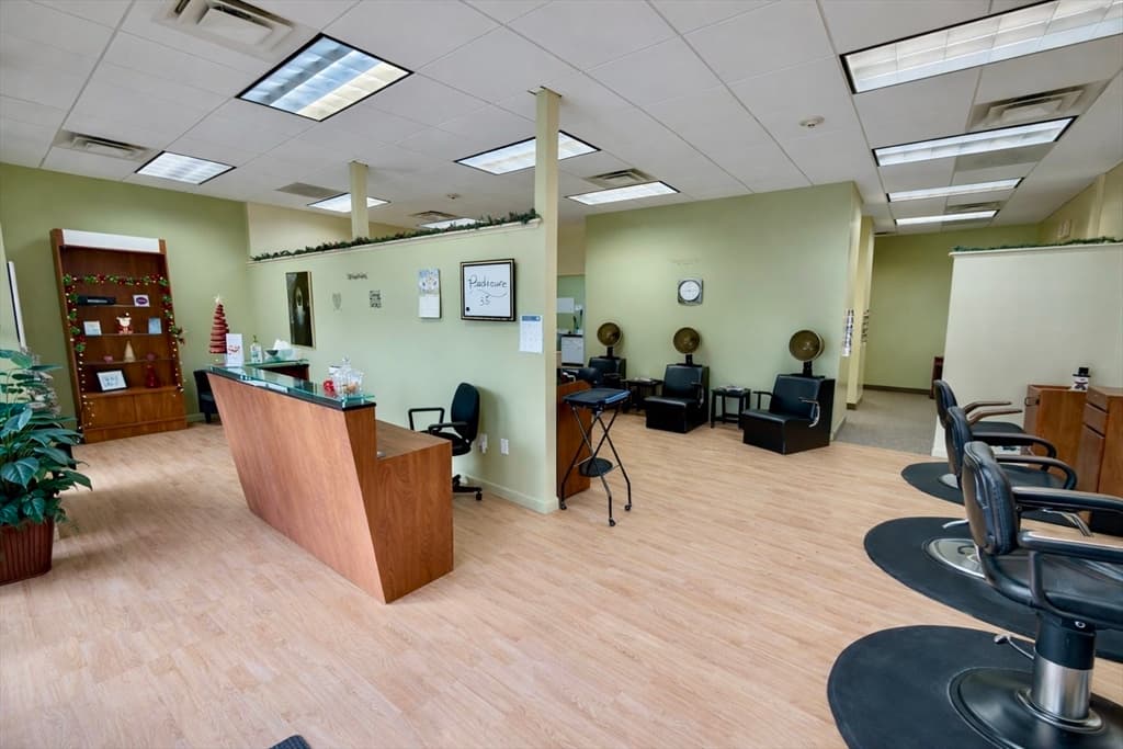 1442 Broadway U:2, Raynham MA 02767