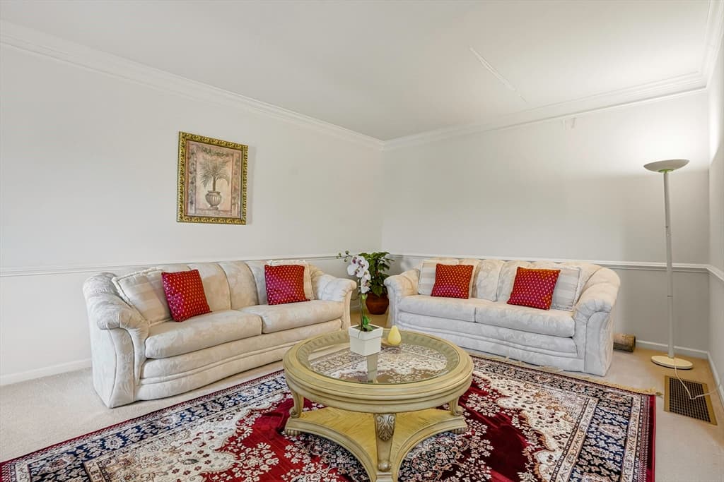 34 Hemingway St, Shrewsbury MA 01545 photo 6