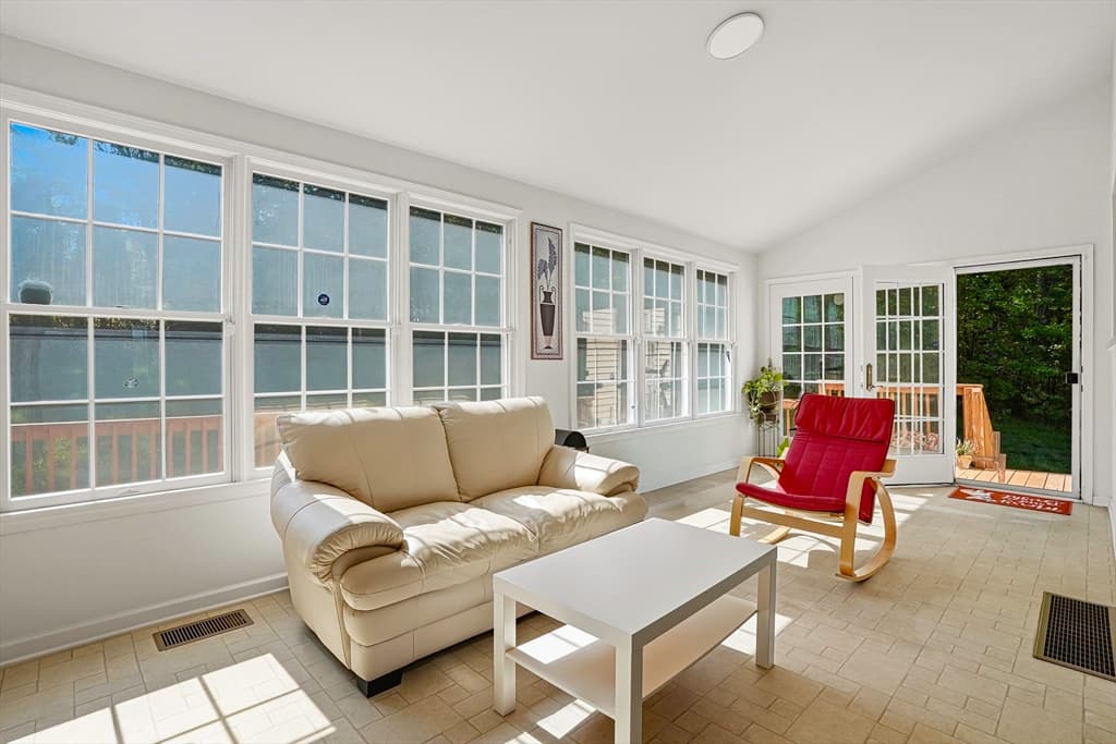 34 Hemingway St, Shrewsbury MA 01545 photo 22