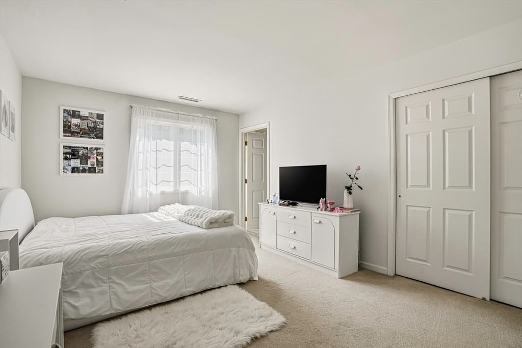 34 Hemingway St, Shrewsbury MA 01545 photo 32
