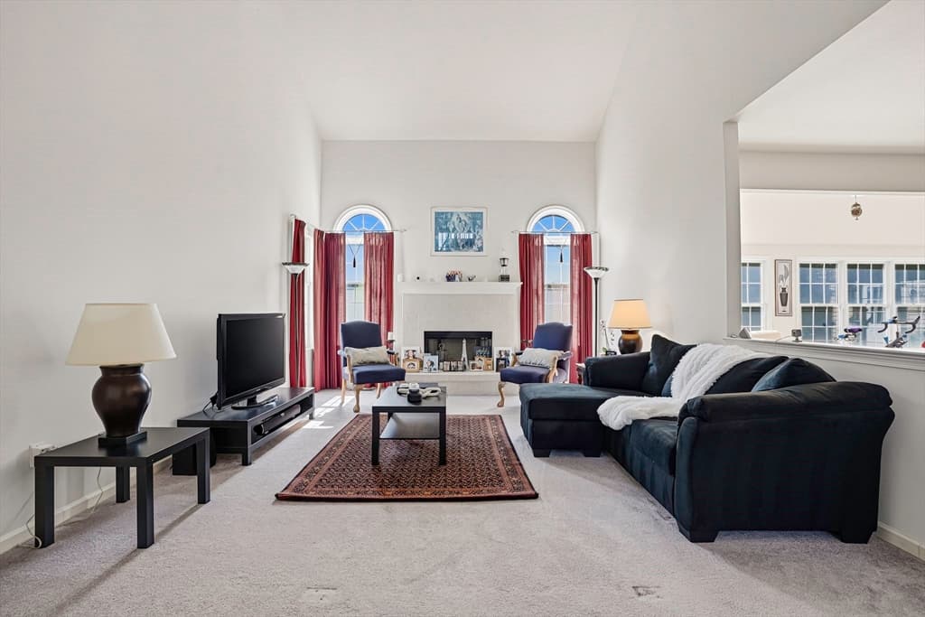 34 Hemingway St, Shrewsbury MA 01545 photo 10