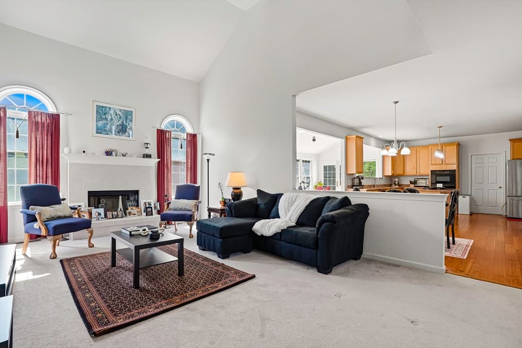 34 Hemingway St, Shrewsbury MA 01545 photo 11