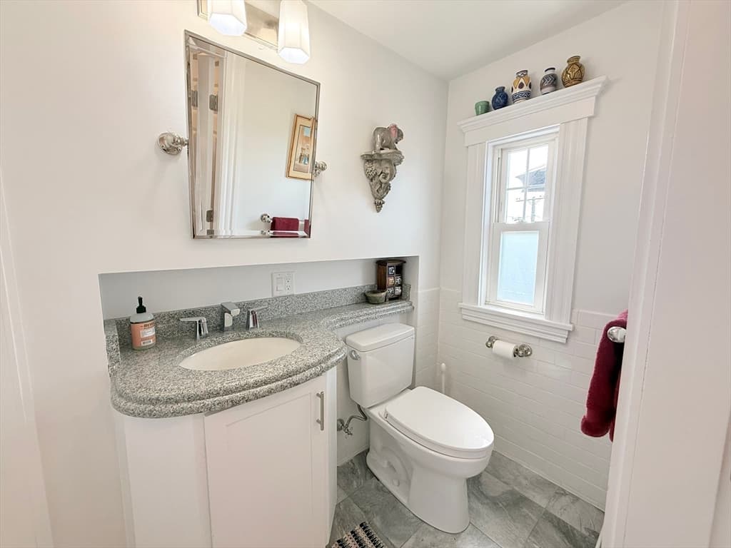 600 Shirley St # 7, Winthrop MA 02152 photo 6