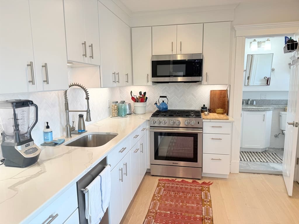 600 Shirley St # 7, Winthrop MA 02152 photo 8