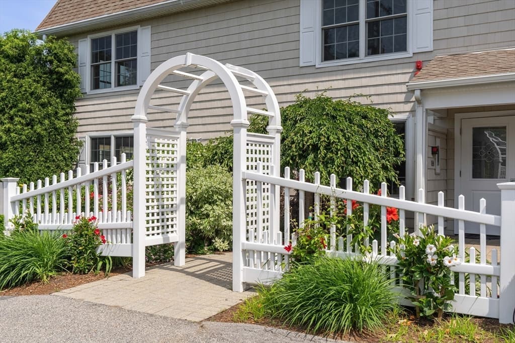 3 Pirmi Lane # 5, Gloucester MA 01930 photo 4