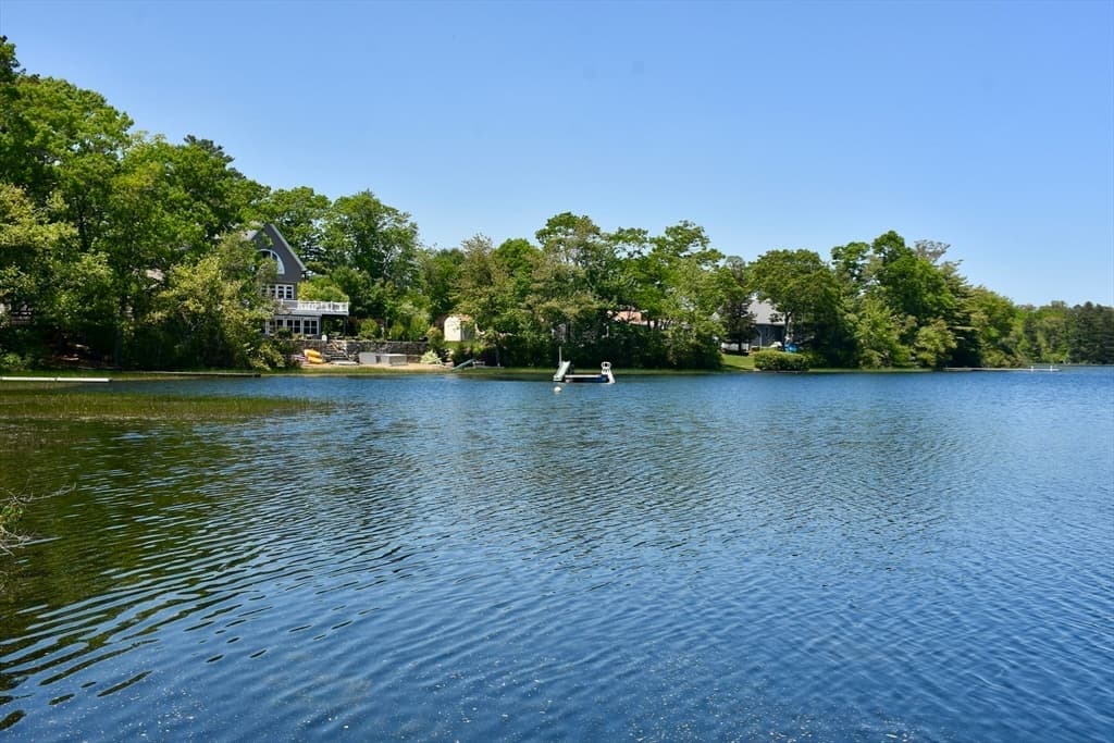 Single Family Residence at 14 Spectacle Pond Ter, Wareham MA 02571, photo 23 of 40