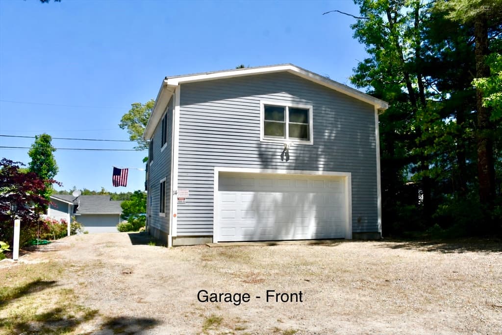 Single Family Residence at 14 Spectacle Pond Ter, Wareham MA 02571, photo 25 of 40
