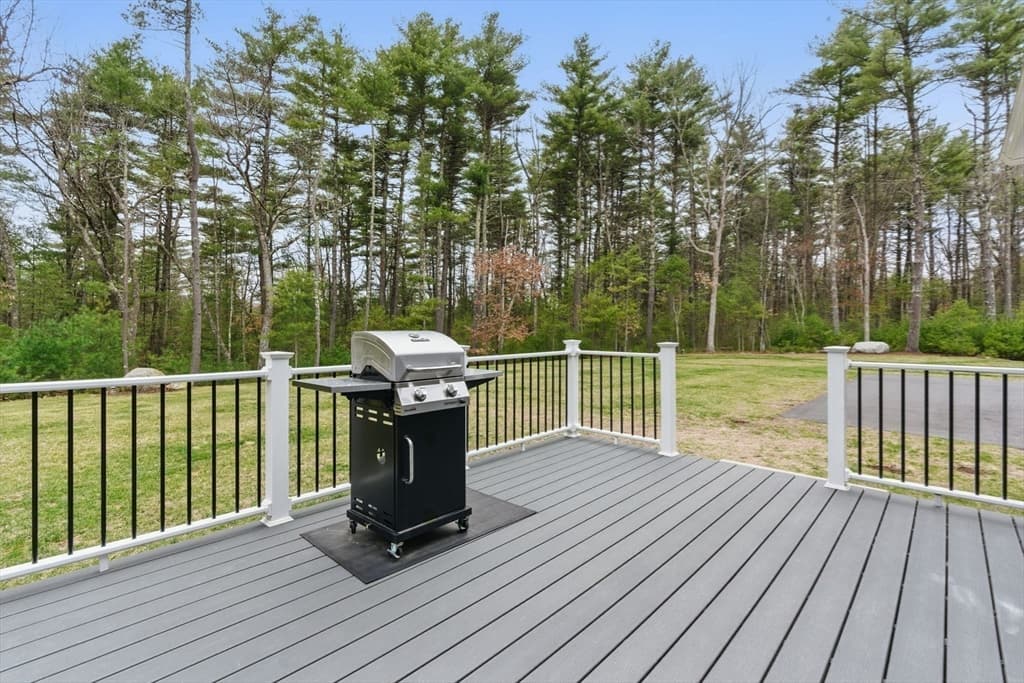 Single Family Residence at 10A Happy Acres Lane, East Longmeadow MA 01028, East Longmeadow, photo 13 of 16