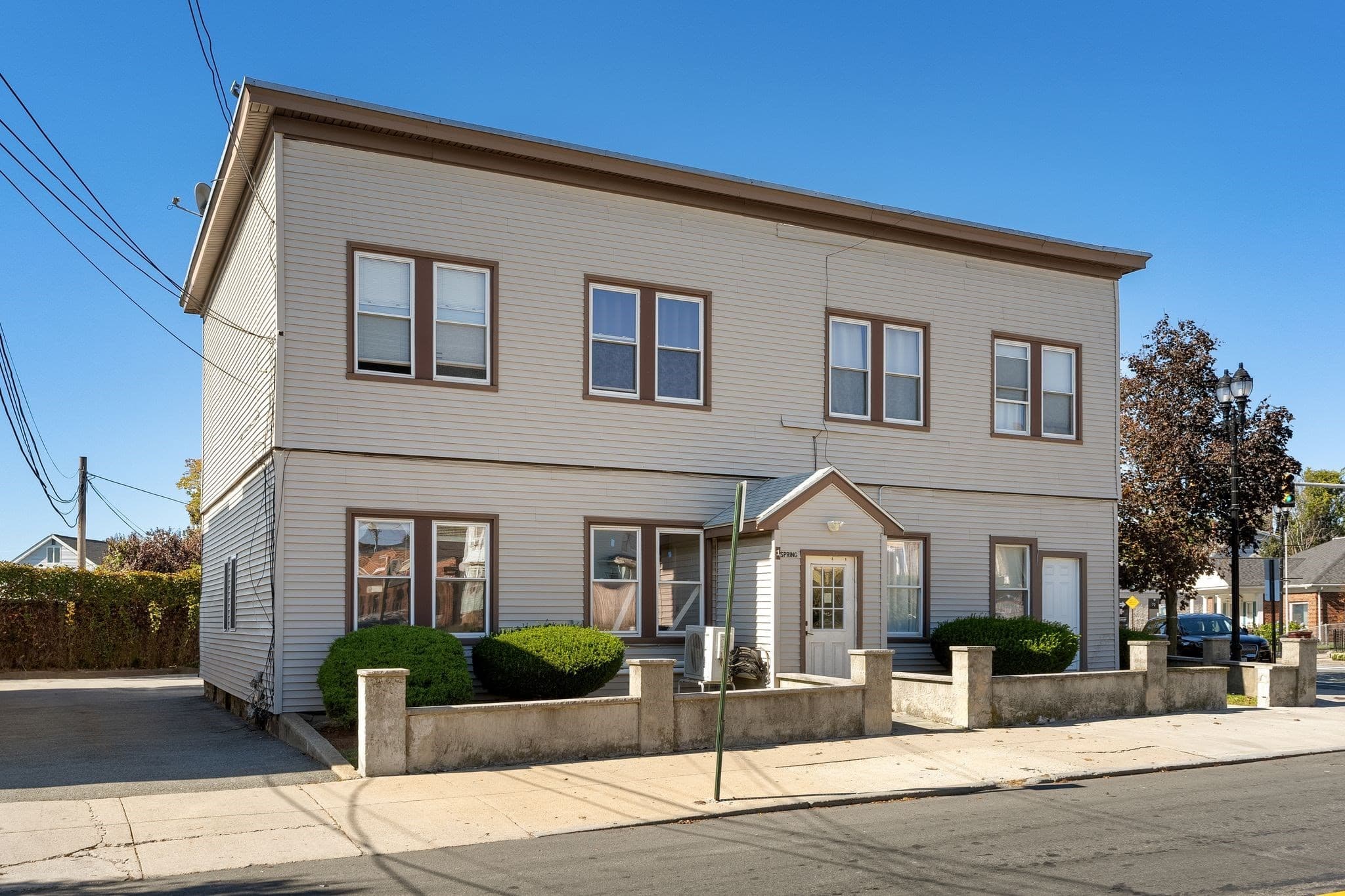 5+ Family - 5+ Units Up/Down at 91 Chelsea St, Everett MA 02149, Everett, photo 3 of 5