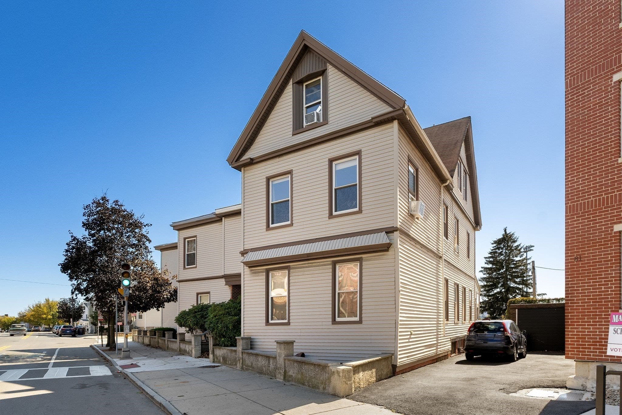 91 Chelsea St, Everett MA 02149