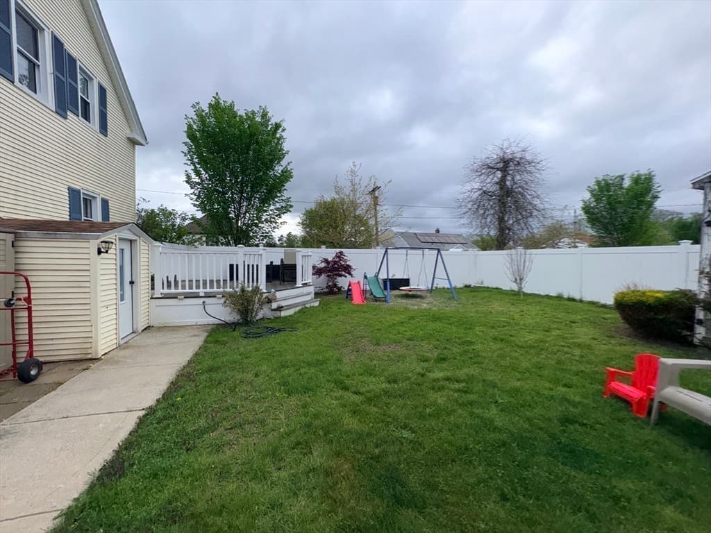 245 Clifford St, New Bedford MA 02745 photo 30