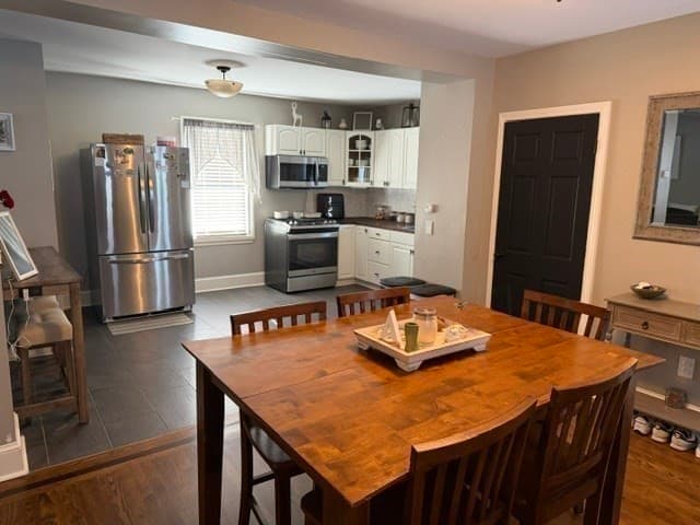 245 Clifford St, New Bedford MA 02745 photo 4