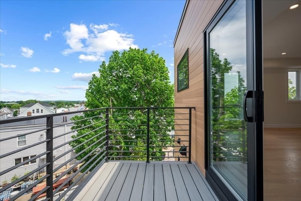 595 Broadway # 302, Somerville MA 02145 photo 9