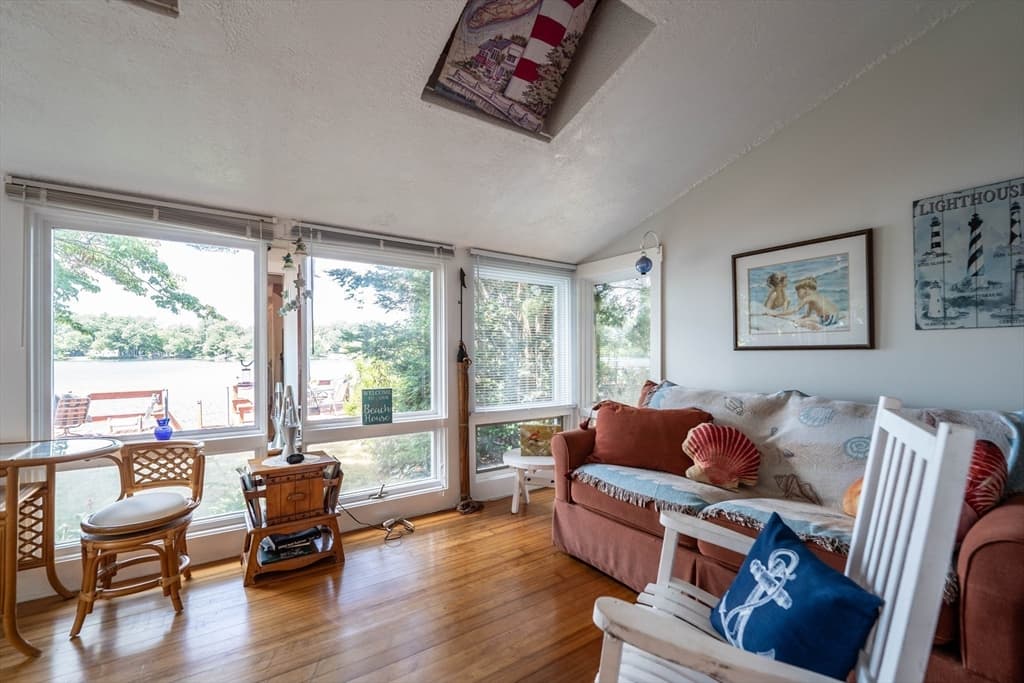 1519 Morton Ave, New Bedford MA 02745 photo 10