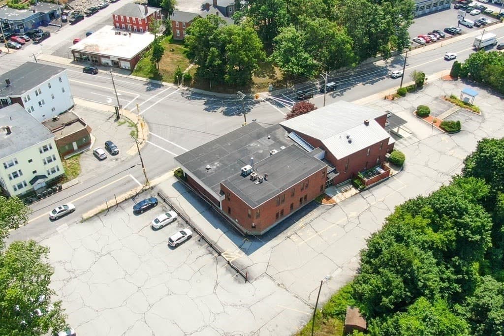 Commercial Sale at 1 N Main St, Webster MA 01570, photo 28 of 32