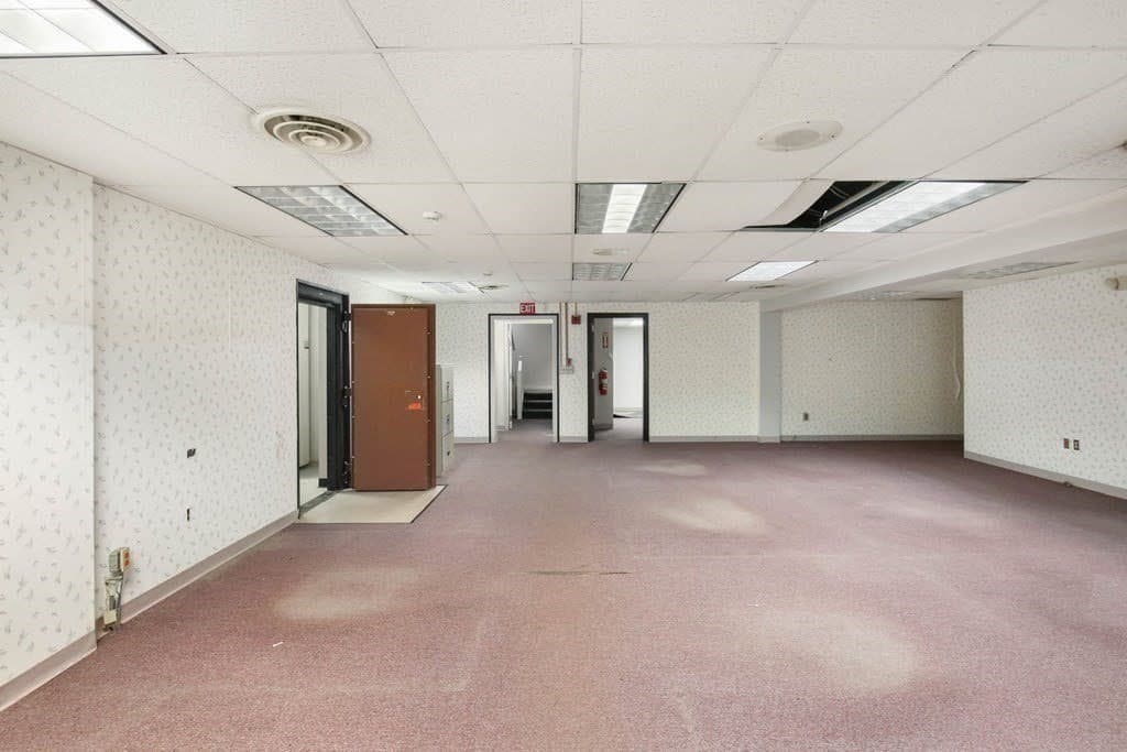 Commercial Sale at 1 N Main St, Webster MA 01570, photo 19 of 32