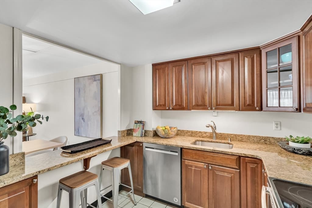 45 Longwood Ave # 408, Brookline MA 02446 photo 6