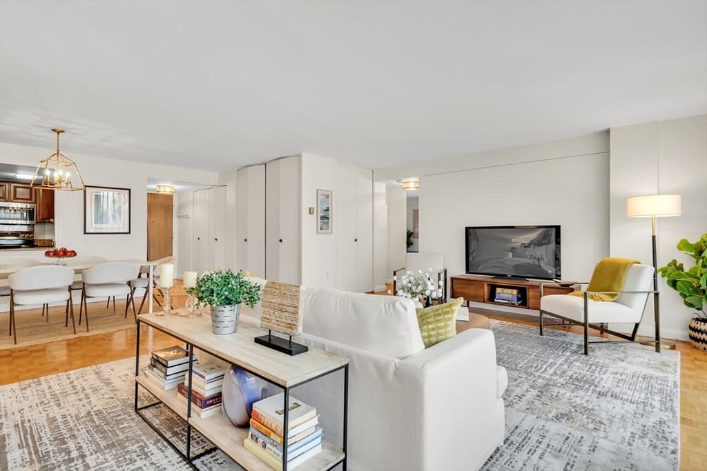 45 Longwood Ave # 408, Brookline MA 02446 photo 3