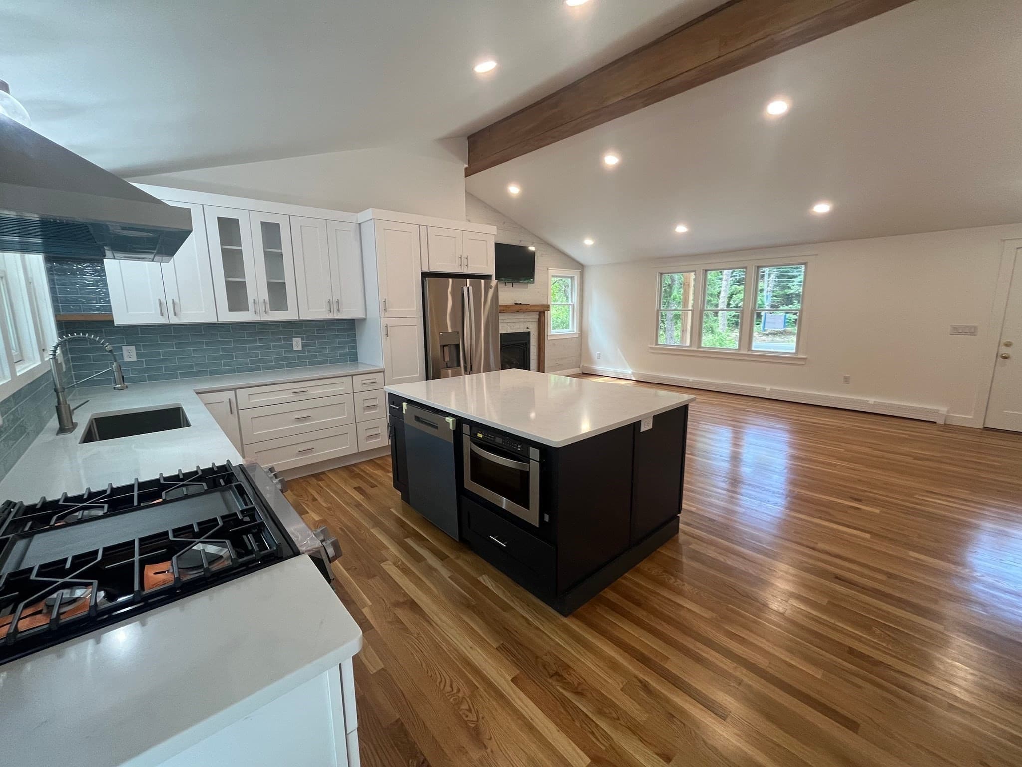 Single Family Residence at 76 Sippewissett Rd, Falmouth MA 02540, photo 6 of 26