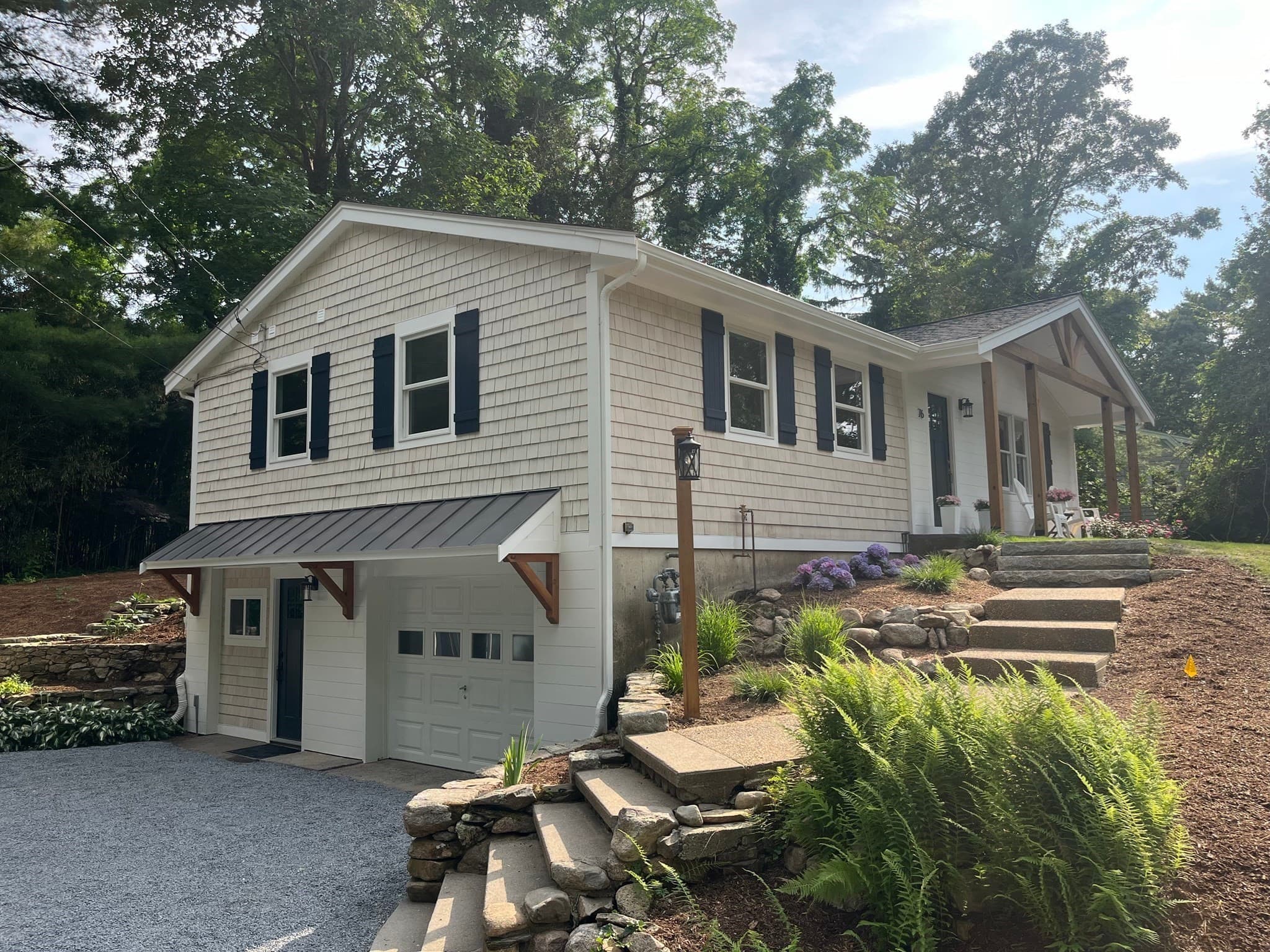 76 Sippewissett Rd, Falmouth MA 02540