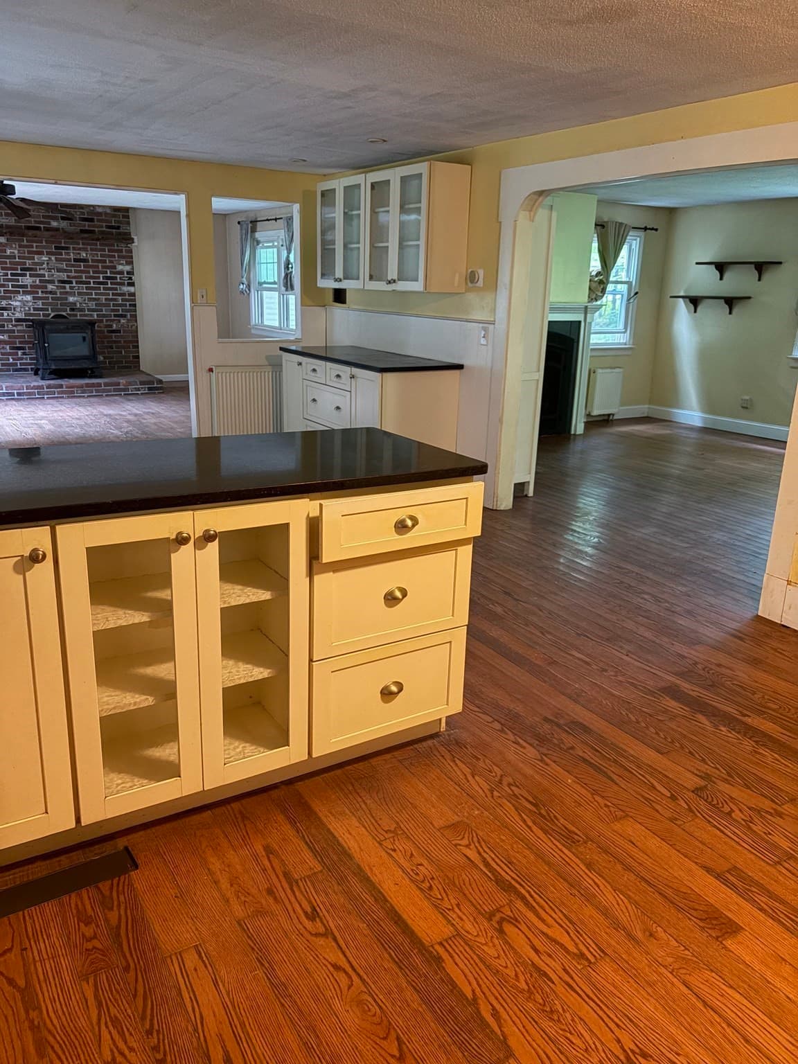 Single Family Residence at 15 West St, New Salem MA 01355, New Salem, photo 2 of 12
