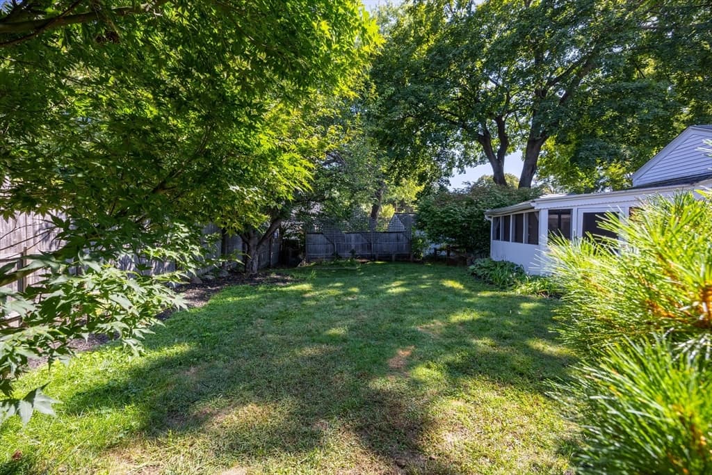 Single Family Residence at 1 Lexington St, South Hadley MA 01075, photo 8 of 40
