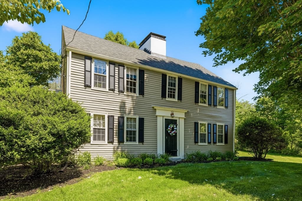 100 Turkey Hill Road, Newburyport MA 01950