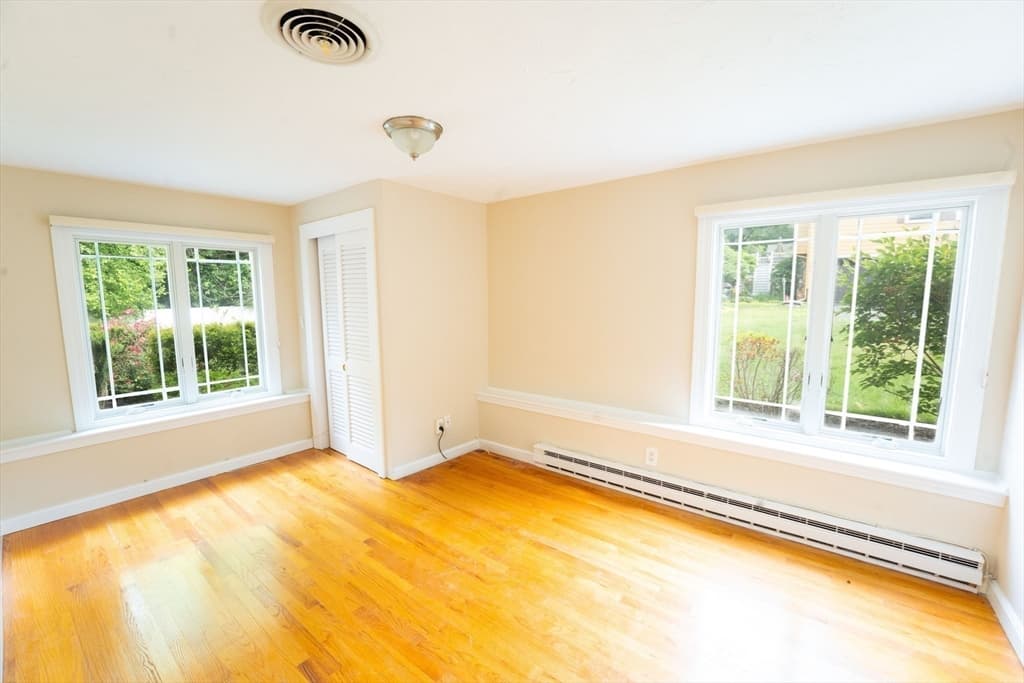 Single Family Residence at 5 Albemarle Rd, Norwood MA 02062, Norwood, photo 16 of 32