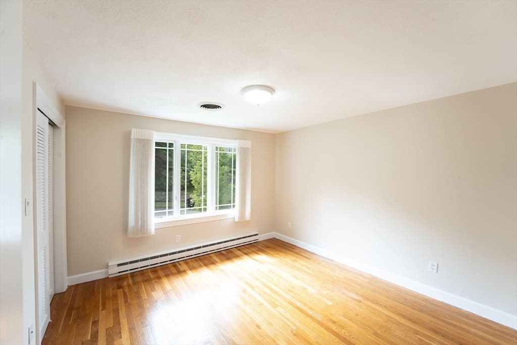 Single Family Residence at 5 Albemarle Rd, Norwood MA 02062, Norwood, photo 29 of 32