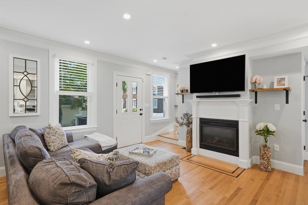 Condominium at 19 Eliot St # 2, Natick MA 01760, Natick, photo 6 of 42