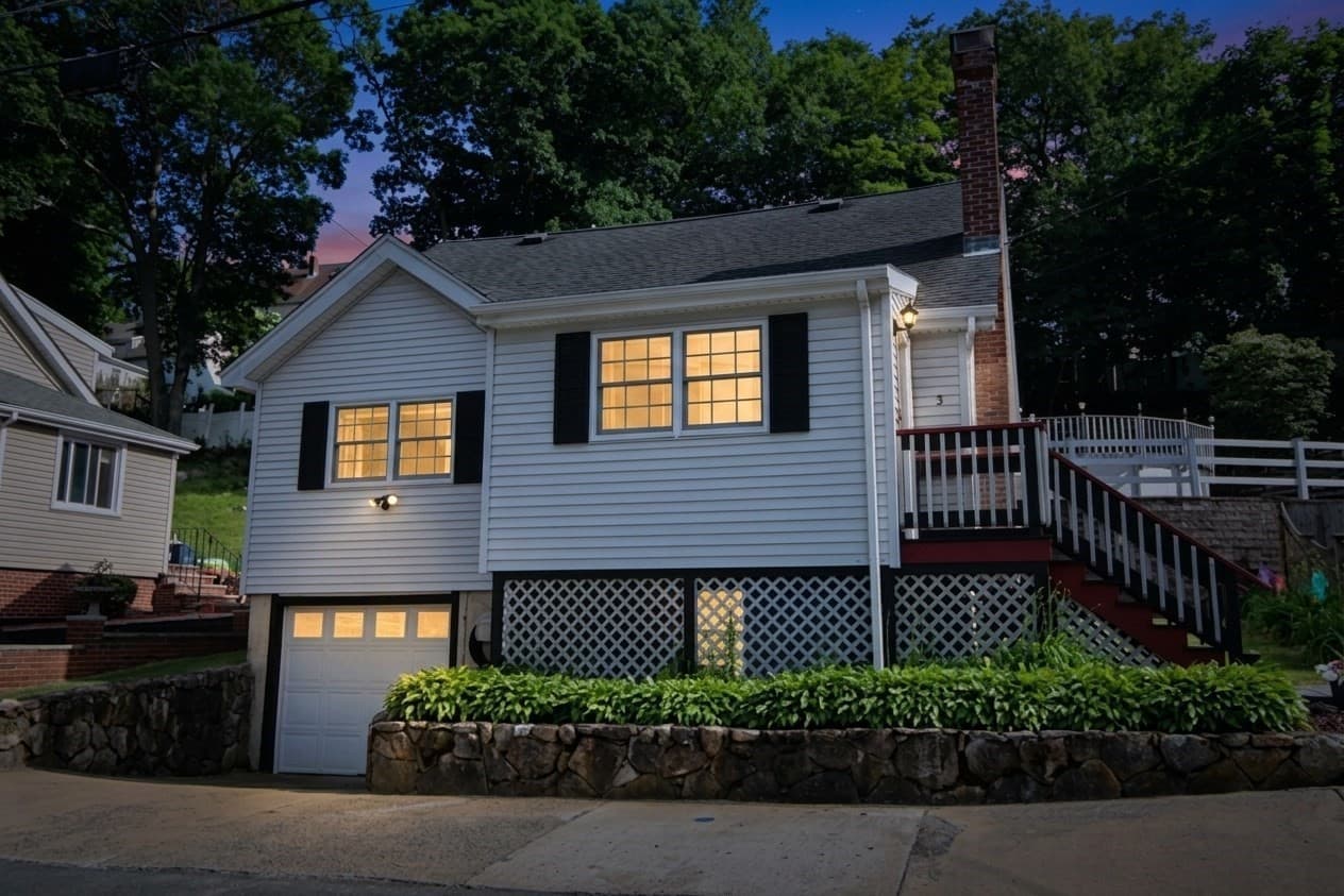 3 Bayrd Terrace, Malden MA 02148