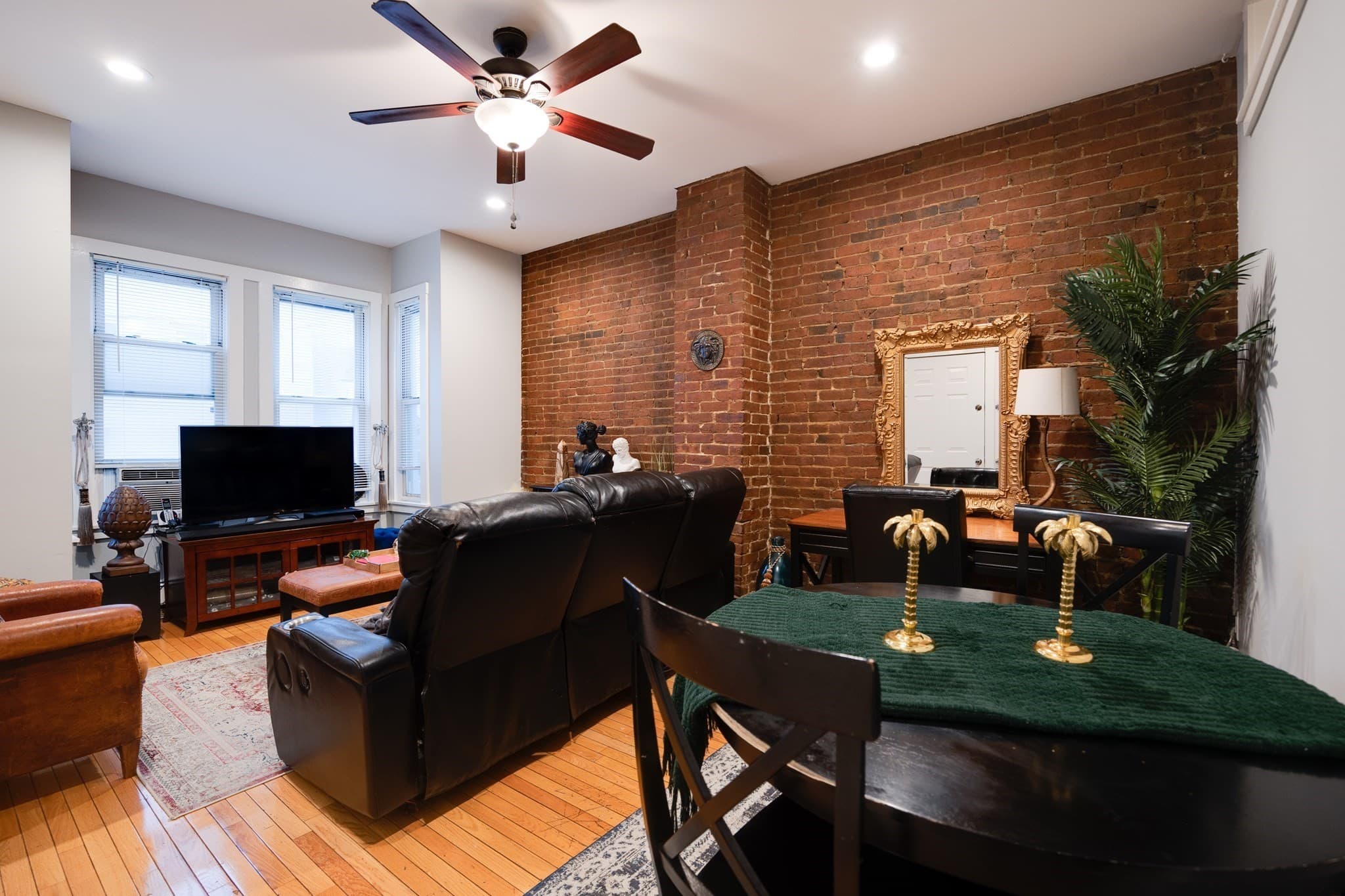 114 Trenton St # 1, Boston MA 02128