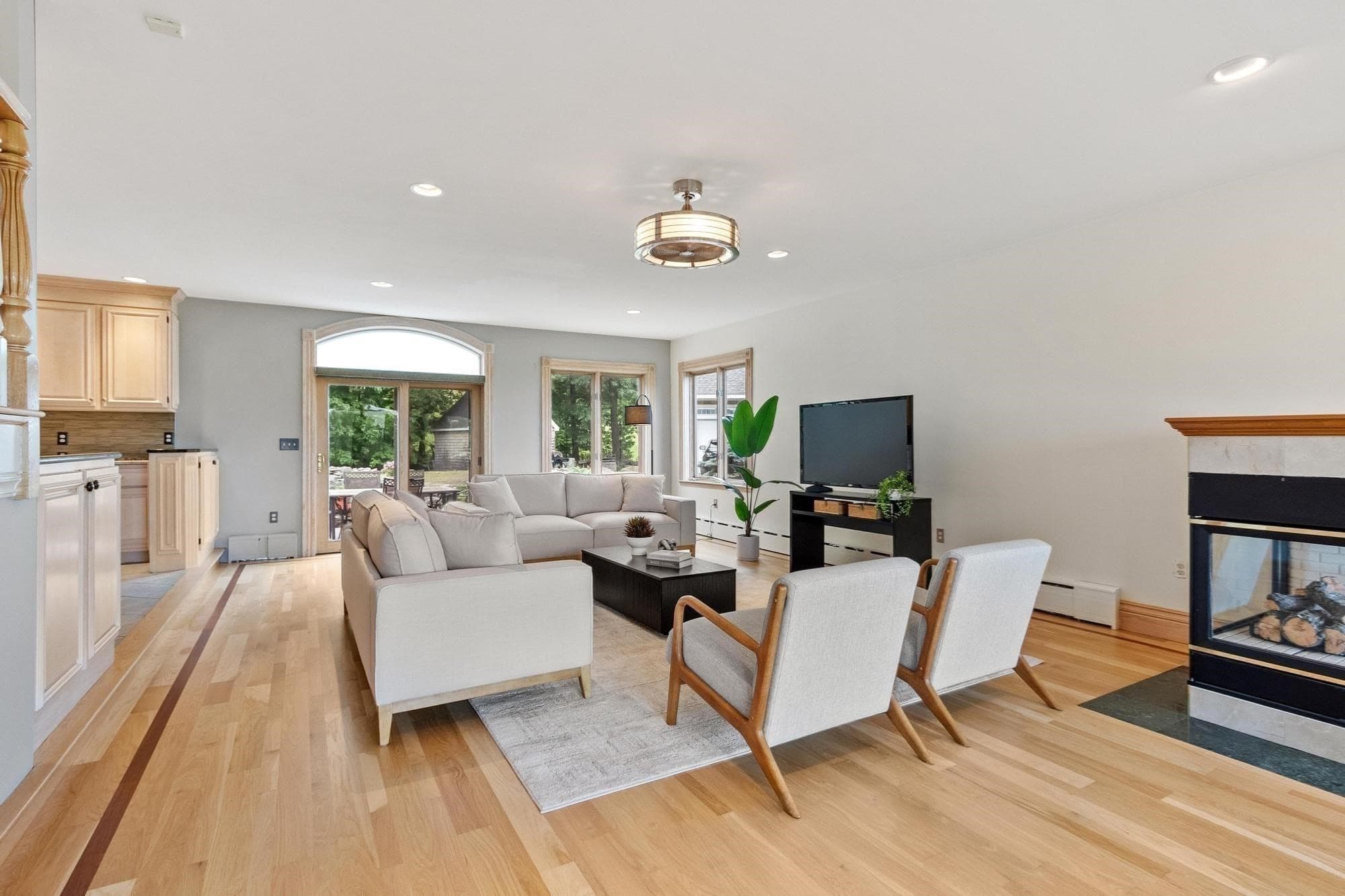 Single Family Residence at 258 Hill St, Leominster MA 01453, photo 15 of 41