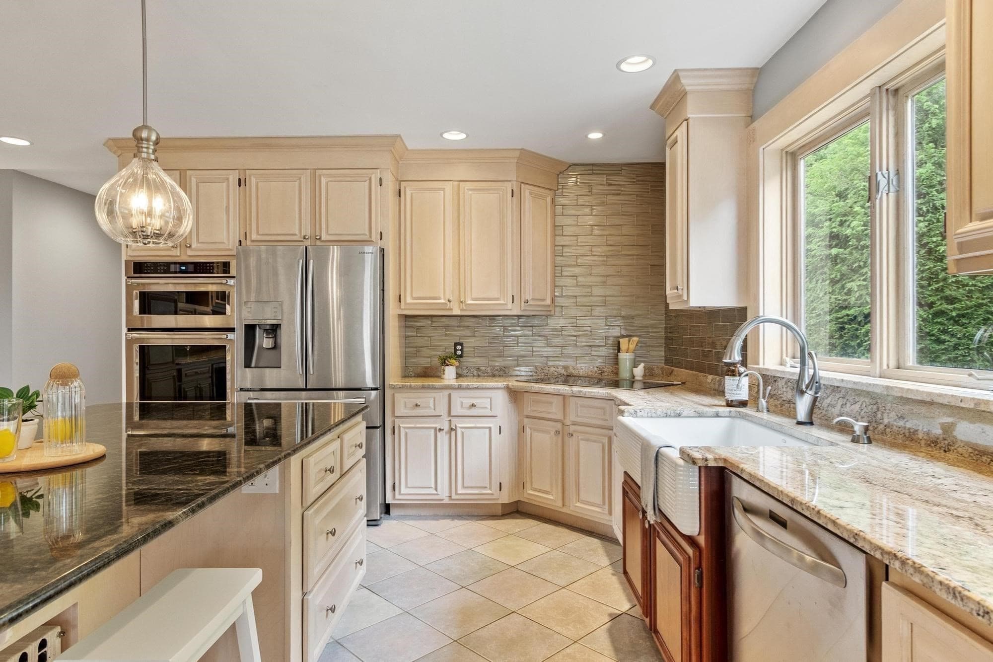 Single Family Residence at 258 Hill St, Leominster MA 01453, photo 19 of 41