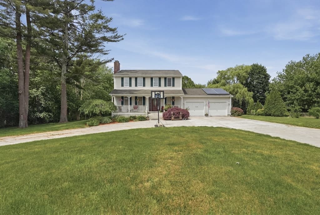 Single Family Residence at 1527 Main Street, Acushnet MA 02743, Acushnet