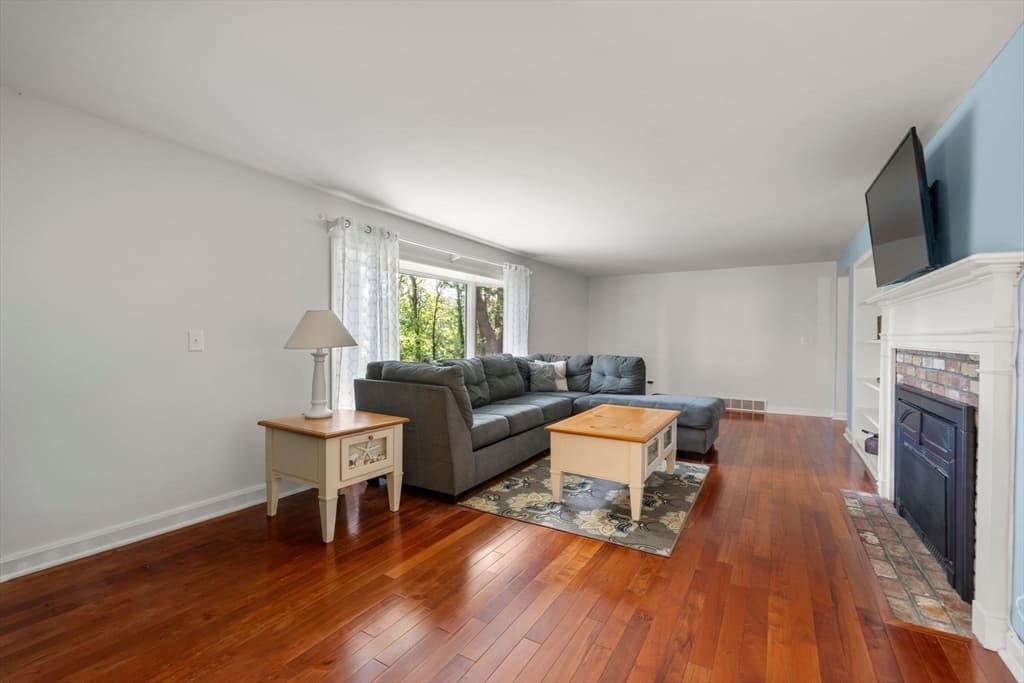 Single Family Residence at 68 Chippingstone Road, Chatham MA 02633, Chatham, photo 10 of 36