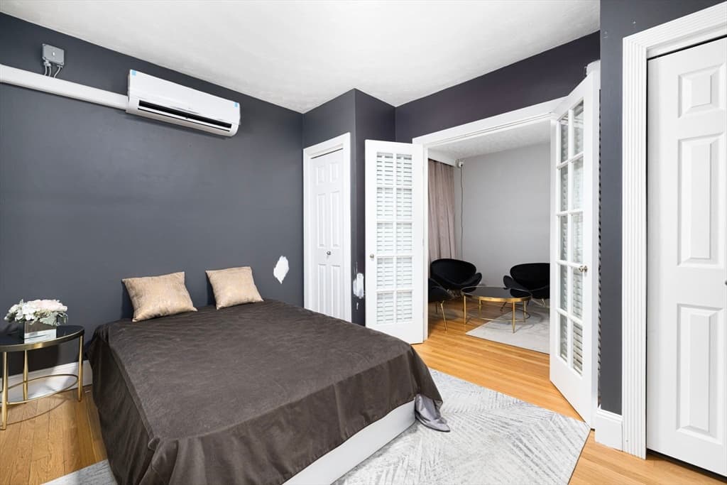 Condominium at 56 Elm # 10, Worcester MA 01609, photo 21 of 24