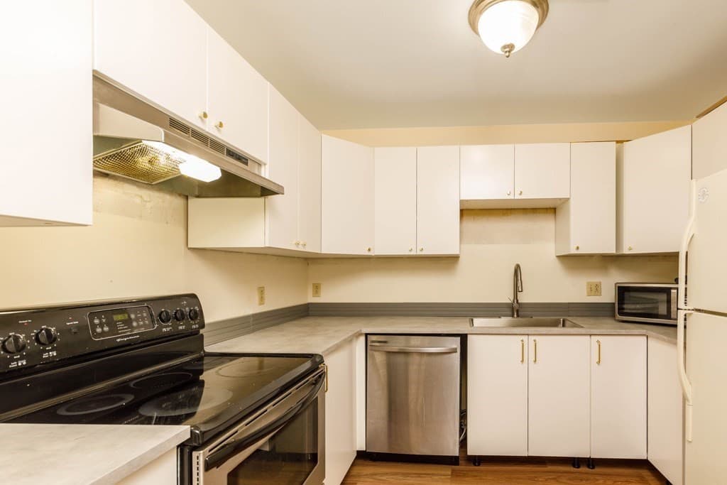 Condominium at 593 Main Street, Leominster MA 01453, Leominster, photo 2 of 10