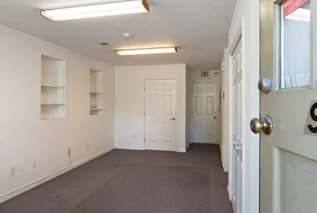 983-989 Chestnut St, Newton MA 02464 photo 9