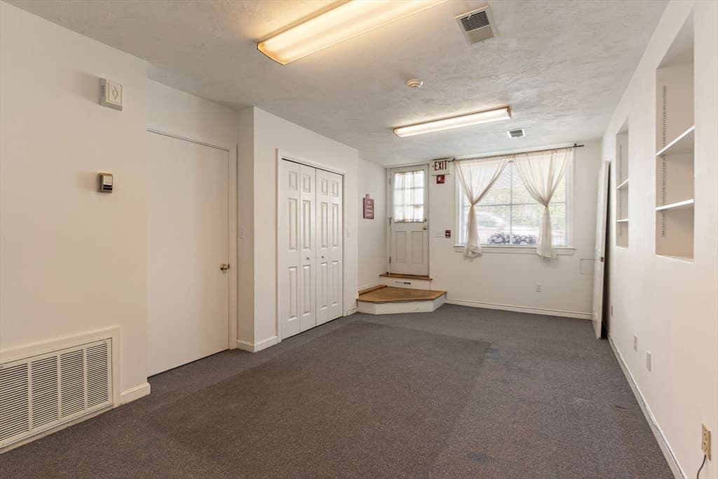 983-989 Chestnut St, Newton MA 02464 photo 10