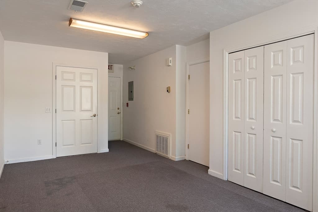 983-989 Chestnut St, Newton MA 02464 photo 8