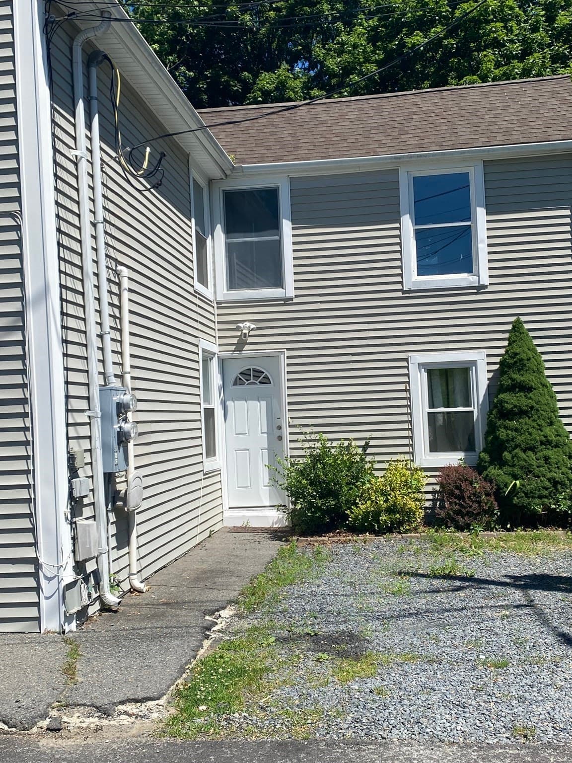 2 Family - 2 Units Up/Down at 12 Campbell Ct, Taunton MA 02718, photo 3 of 25