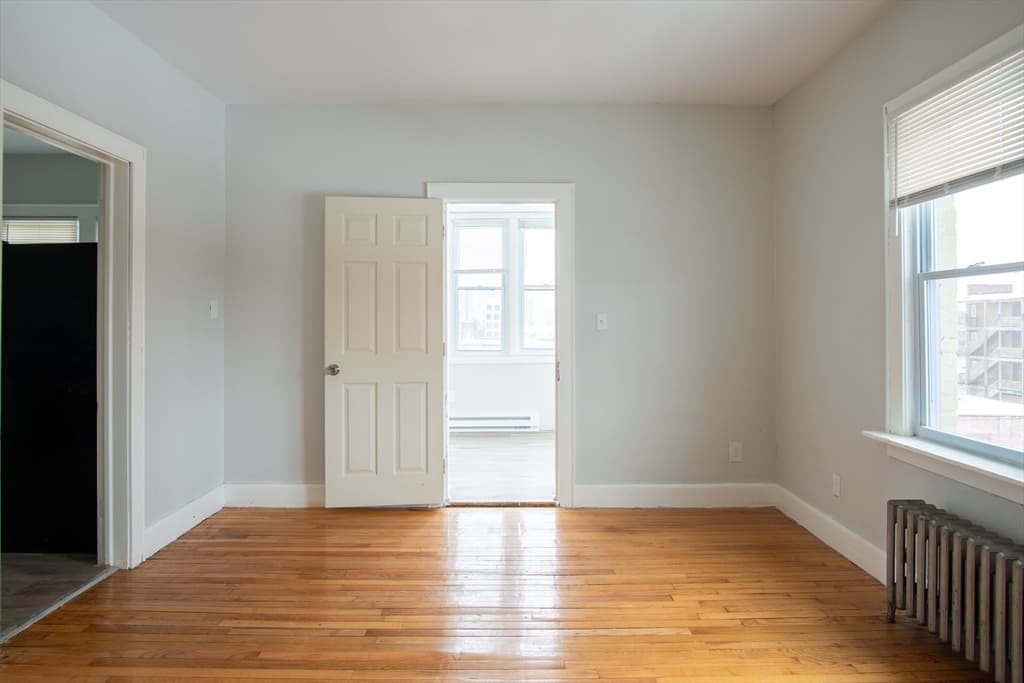 69 Winter St, Springfield MA 01105 photo 25