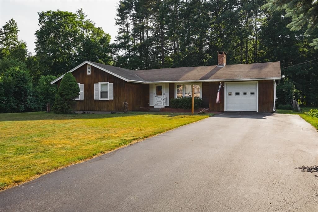 Single Family Residence at 40 Newell Pond Rd, Greenfield MA 01301, Greenfield, photo 2 of 42