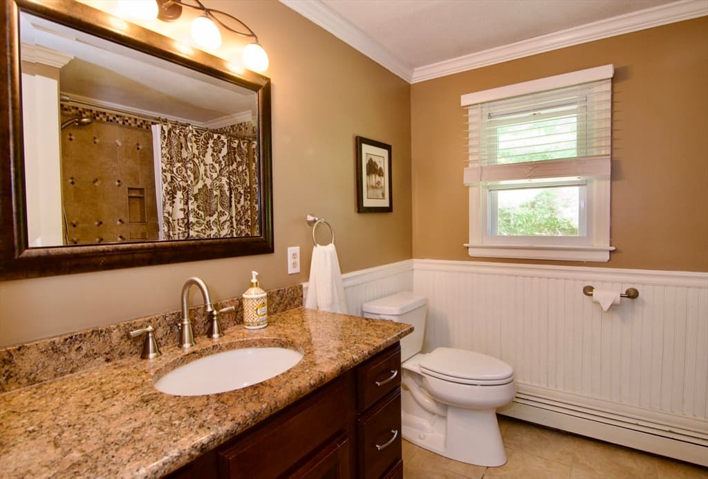 326 Flynt St, Palmer MA 01069 photo 28