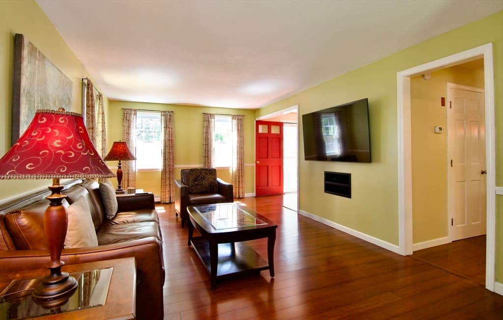 326 Flynt St, Palmer MA 01069 photo 20